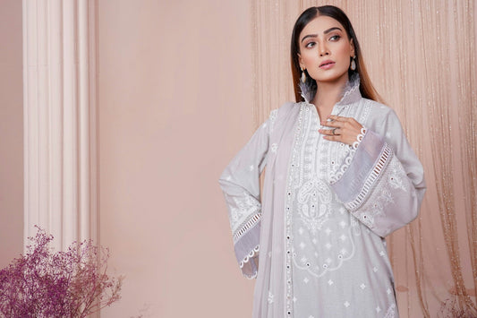 From Morning Tea to Evening Gatherings: Outfits That Work All Day