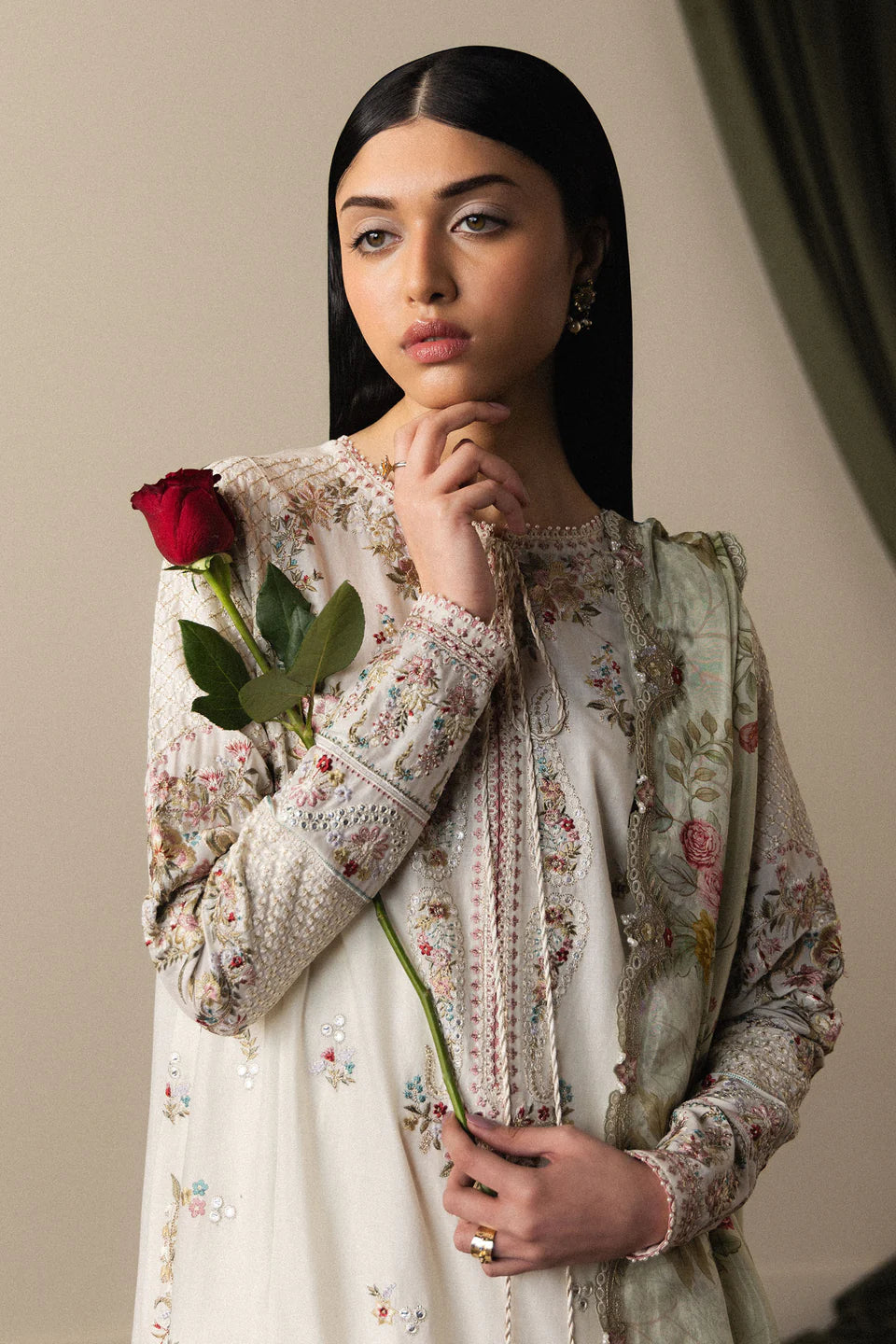 ZARASHAHJAHAN D05