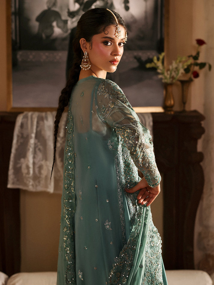 MAHNUR | NASHMIRA PK-05 '25