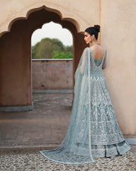 REPLICA - FAIZA SAQLAIN - 05-DORIEN