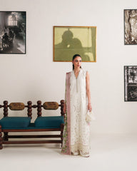 NEESHAY - WISHPERS OF SUMMER - LAWN - IRIS '26