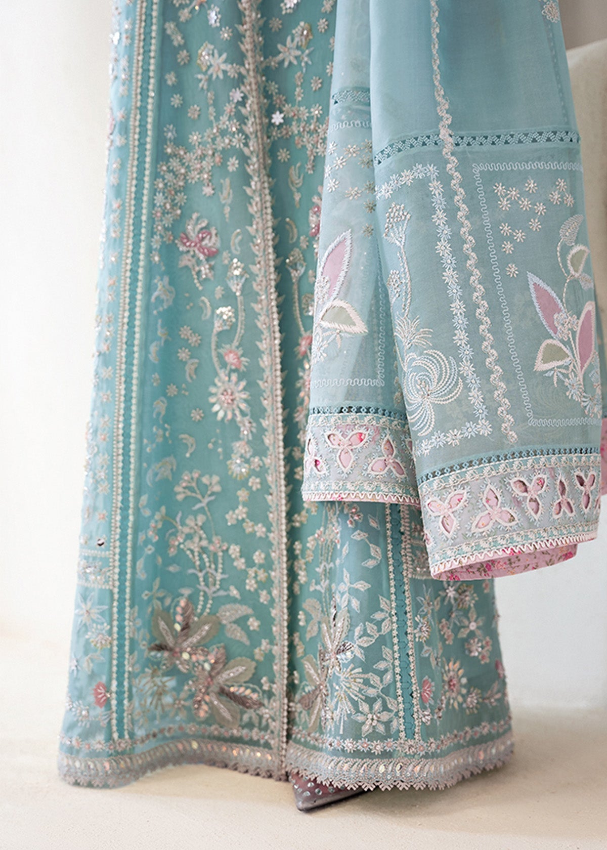 REPLICA SUFFUSE IYARAH