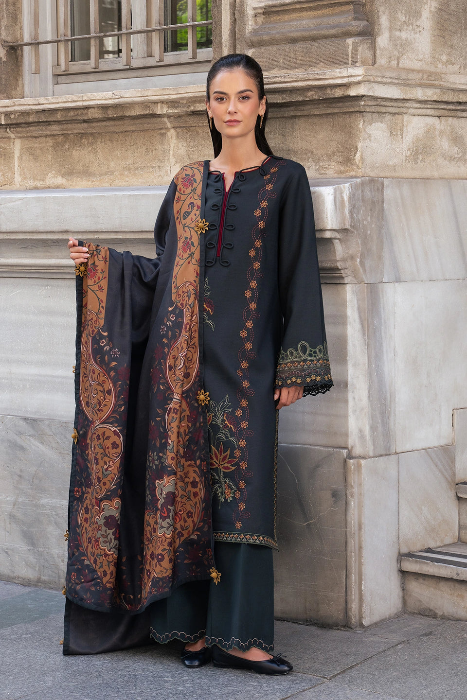 RANG RASIYA - WINTER - ISTANBUL - VELORA "26
