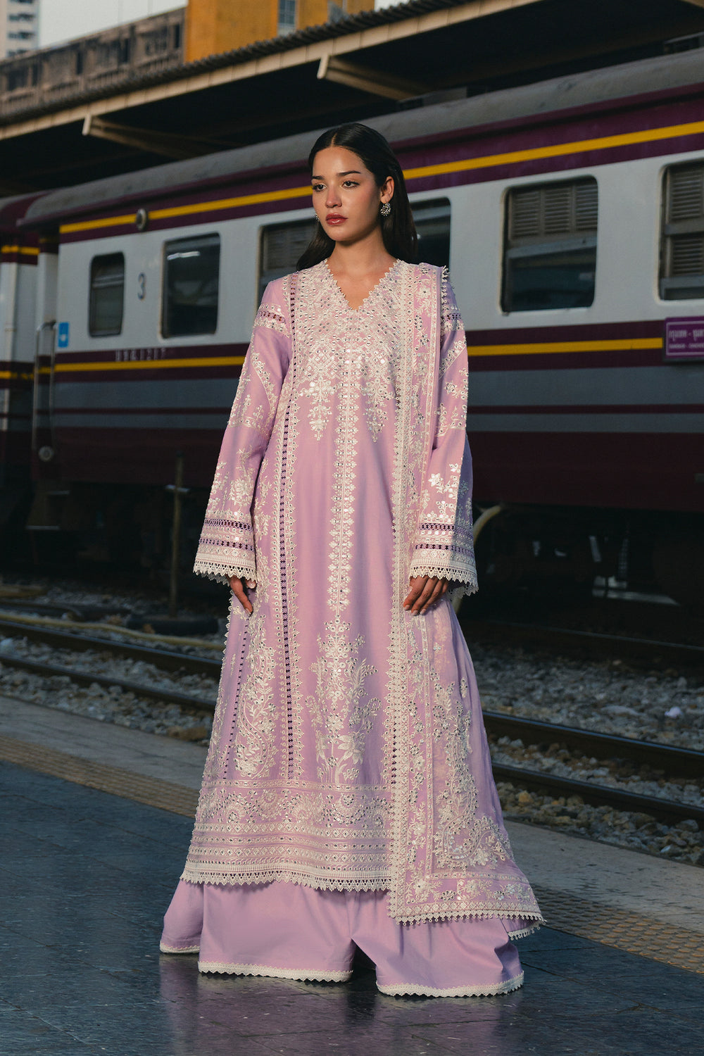 AFROZEH - MULAQAAT - LAWN - DILNASHEEN "26